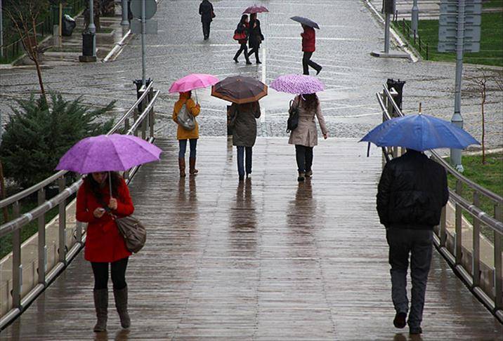 İstanbul’da sağanak alarmı: Saat 16.00’dan itibaren eğitime ara! 5